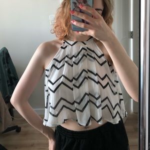Black and white cropped top